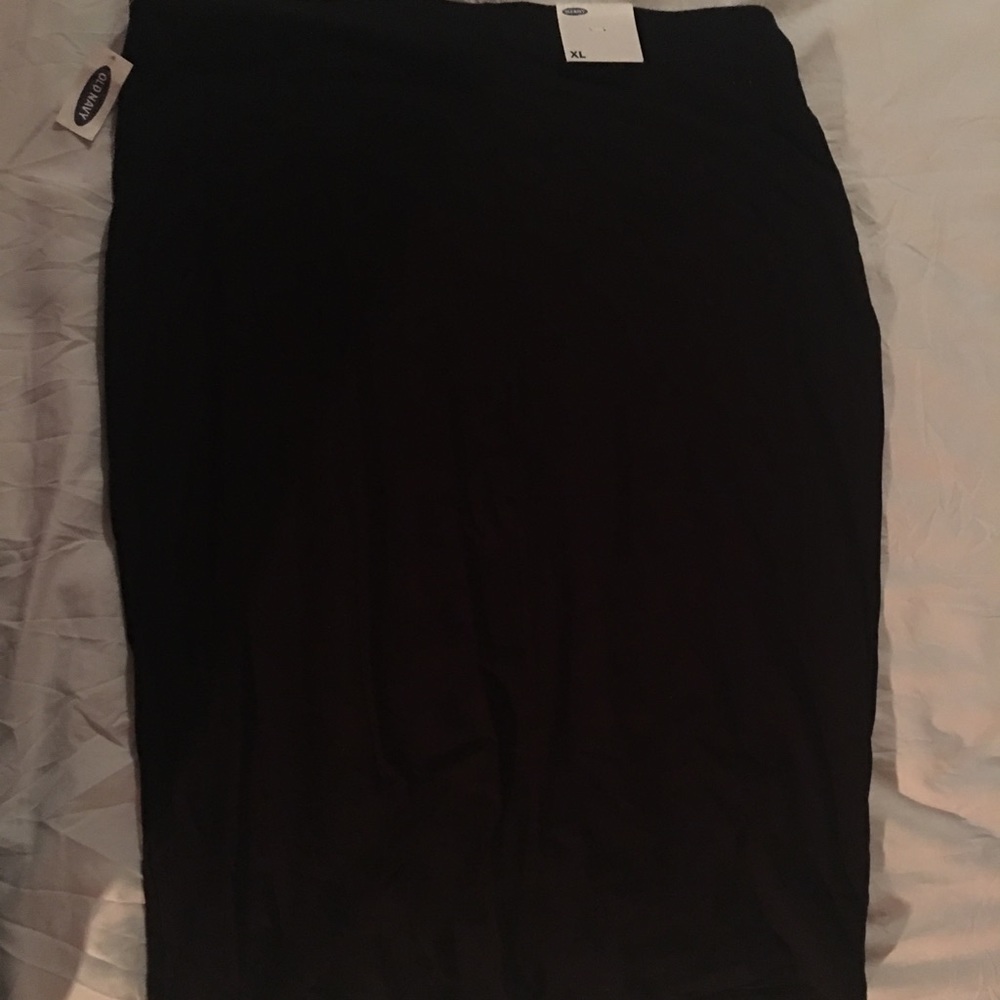 Black stretchy Skirt (knee length)
